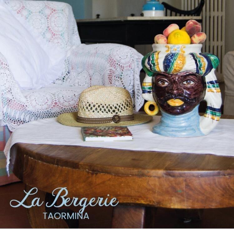 B&B La Bergerie Таормина Экстерьер фото