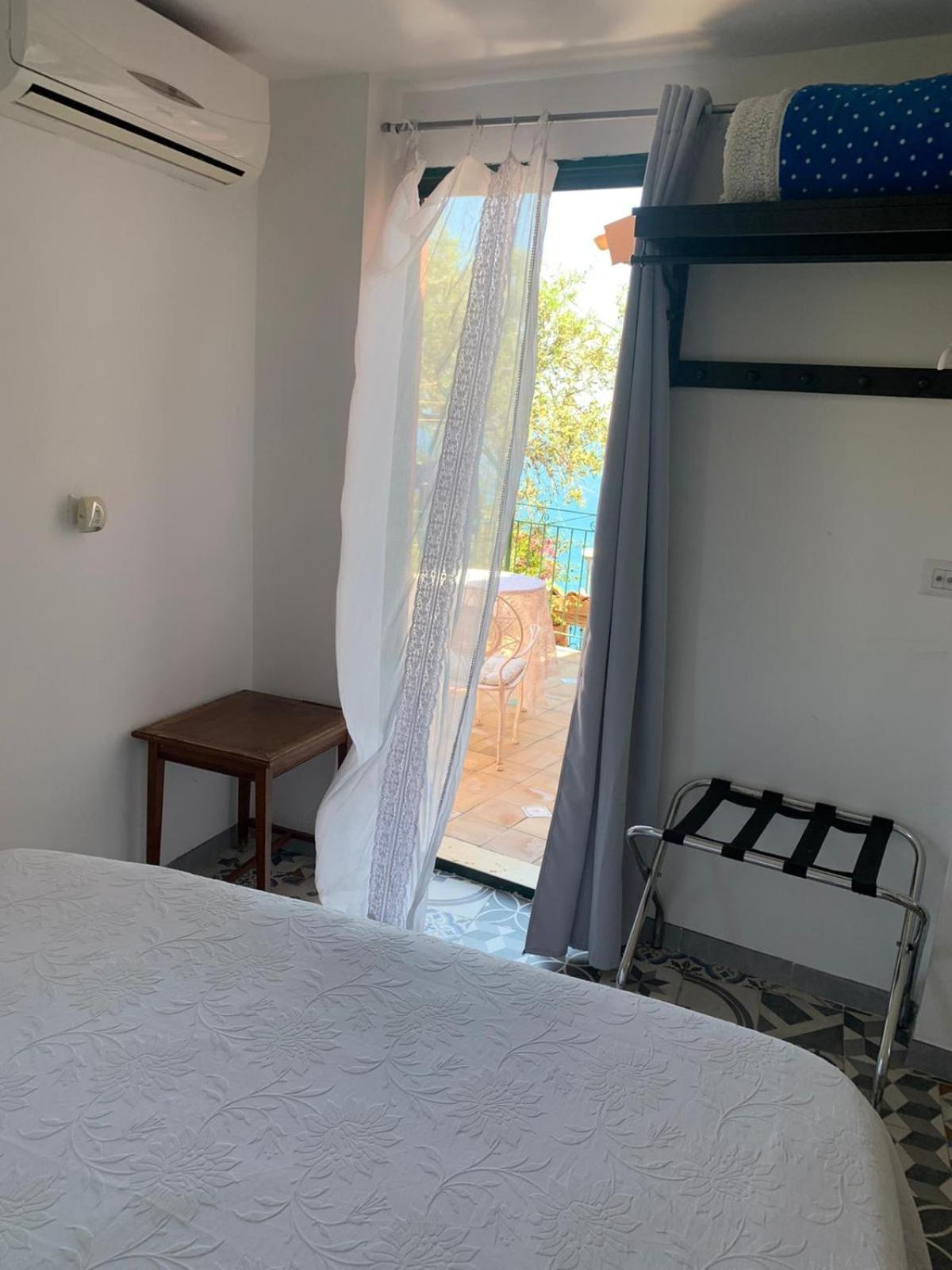 B&B La Bergerie Таормина Экстерьер фото